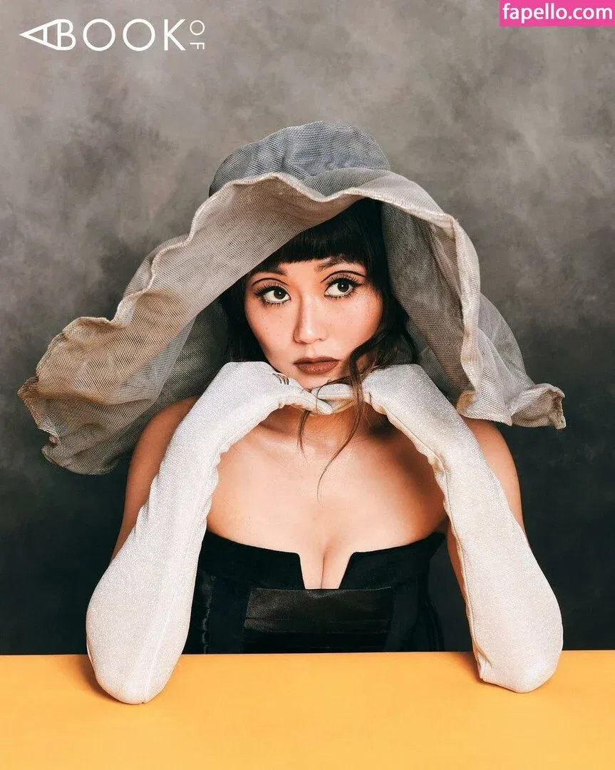 Karen Fukuhara / Kimiko / karenfukuhara Onlyfans Photo Gallery 