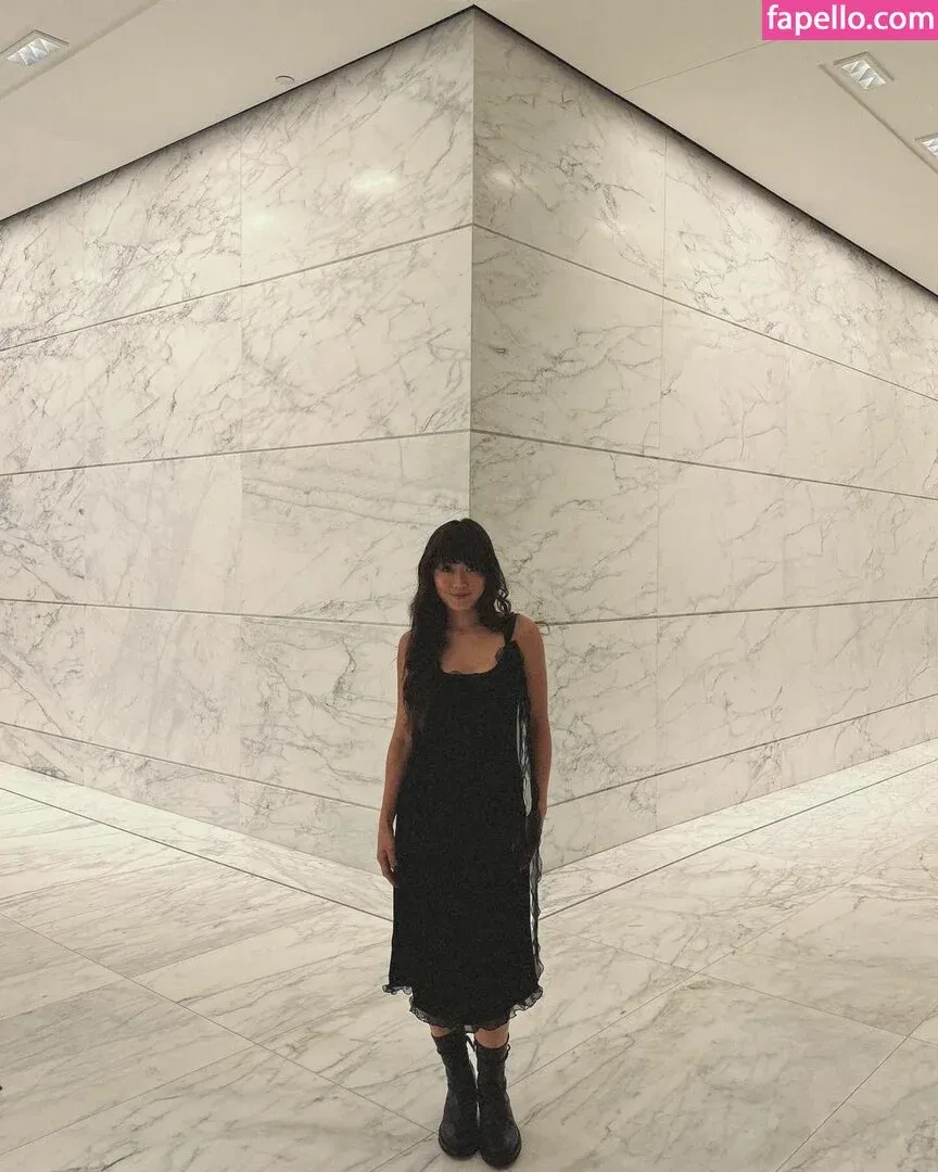 Karen Fukuhara / Kimiko / karenfukuhara Onlyfans Photo Gallery 