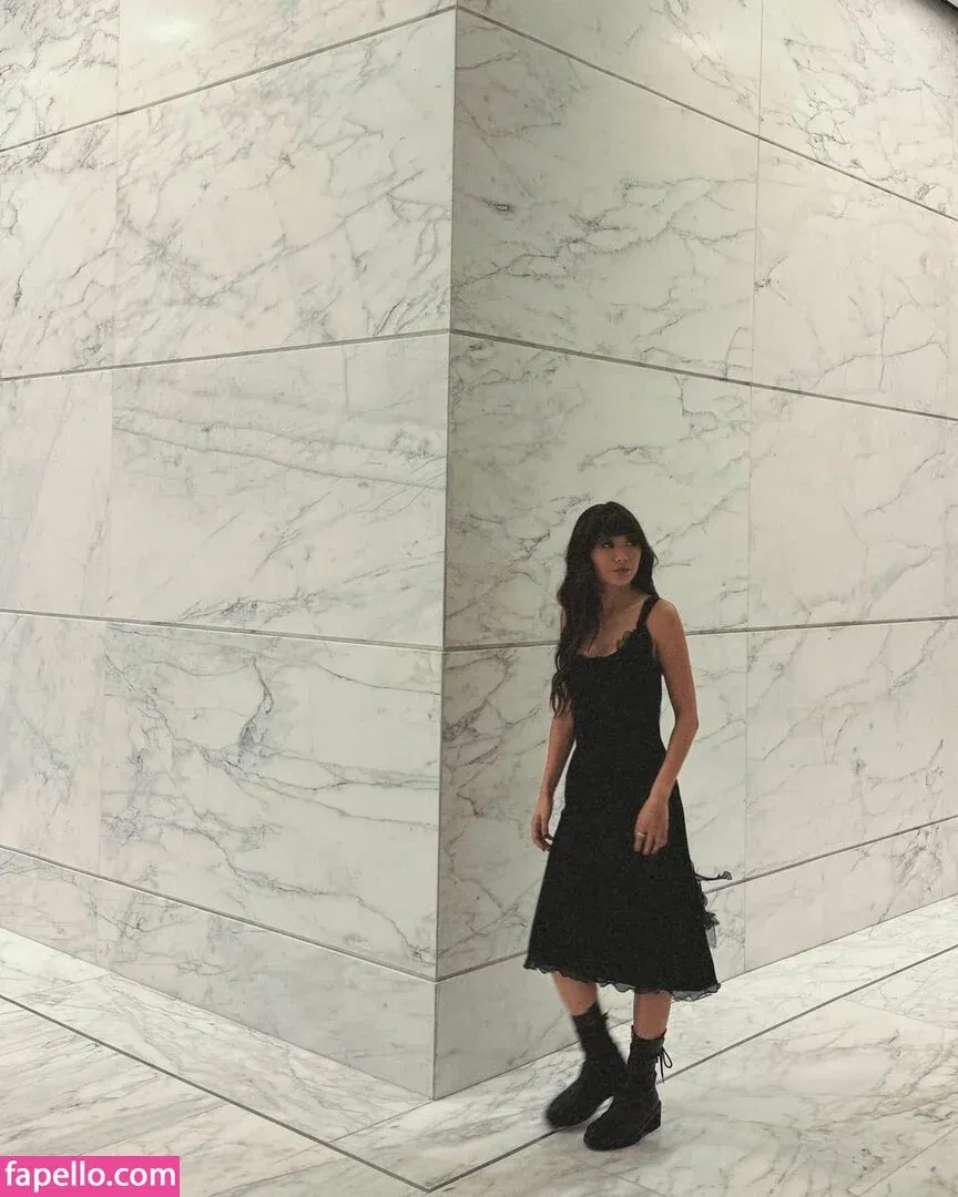 Karen Fukuhara / Kimiko / karenfukuhara Onlyfans Photo Gallery 