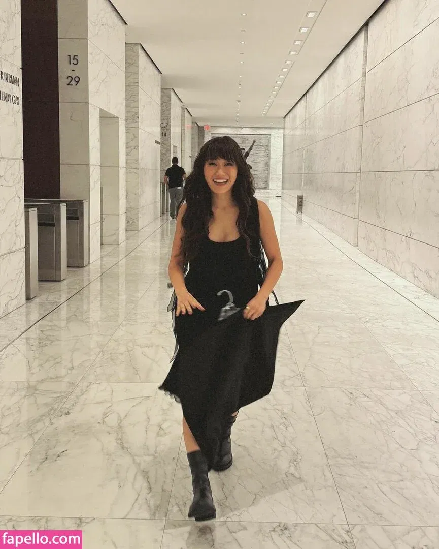 Karen Fukuhara / Kimiko / karenfukuhara Onlyfans Photo Gallery 