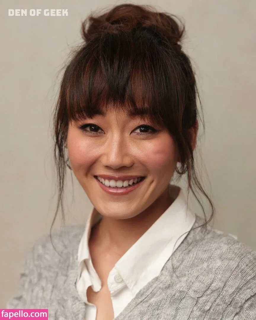 Karen Fukuhara / Kimiko / karenfukuhara Onlyfans Photo Gallery 