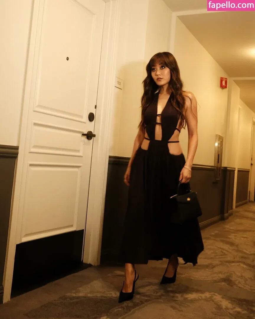 Karen Fukuhara / Kimiko / karenfukuhara Onlyfans Photo Gallery 