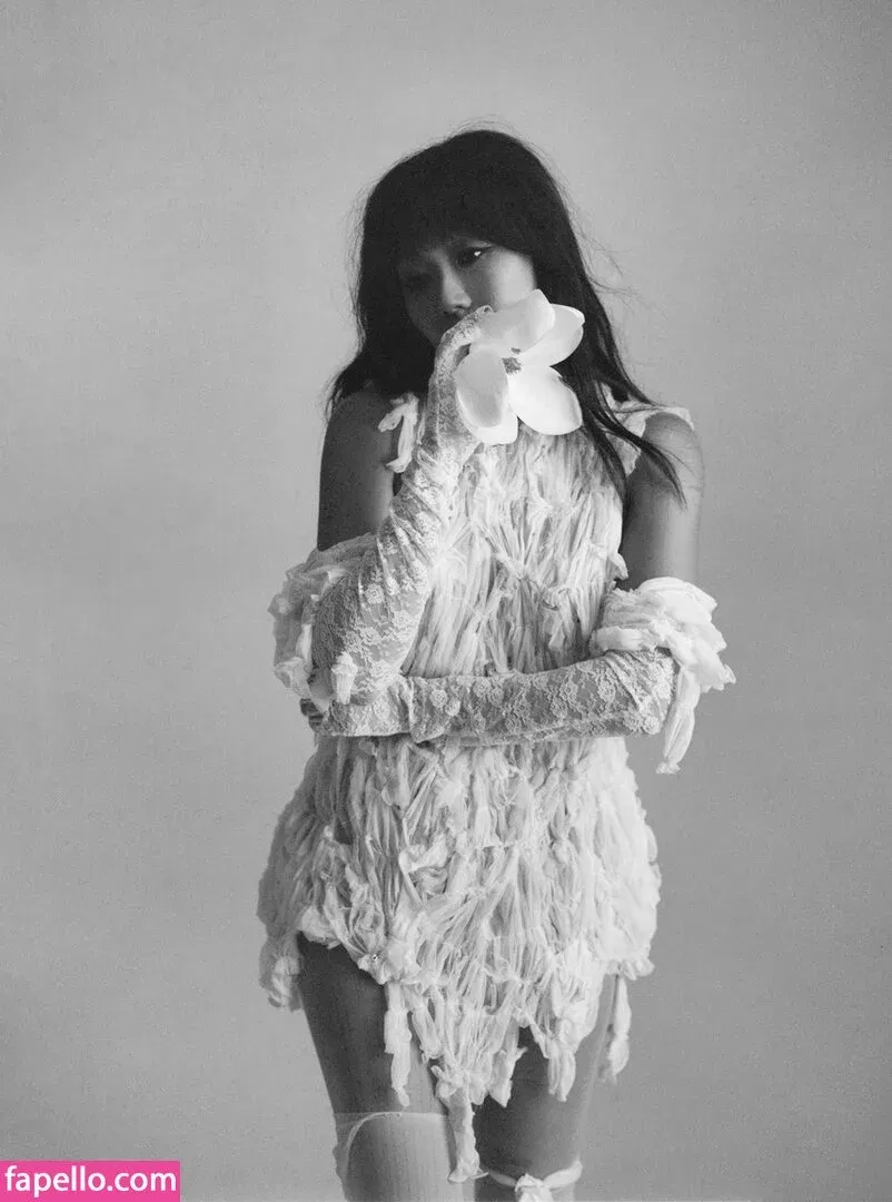 Karen Fukuhara / Kimiko / karenfukuhara Onlyfans Photo Gallery 