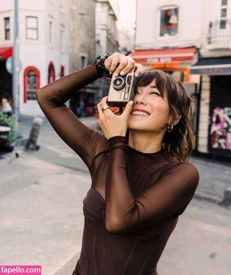 Karen Fukuhara / Kimiko / karenfukuhara Onlyfans Photo Gallery 