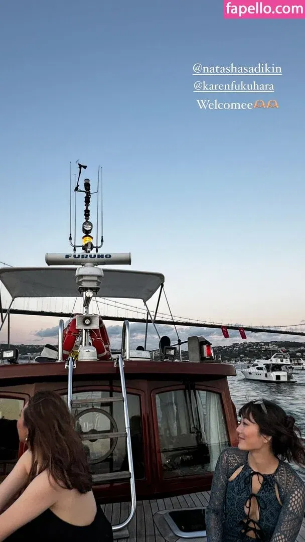 Karen Fukuhara / Kimiko / karenfukuhara Onlyfans Photo Gallery 