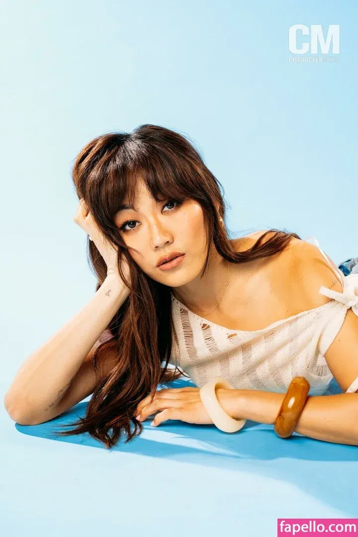 Karen Fukuhara / Kimiko / karenfukuhara Onlyfans Photo Gallery 