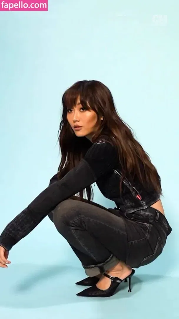 Karen Fukuhara / Kimiko / karenfukuhara Onlyfans Photo Gallery 