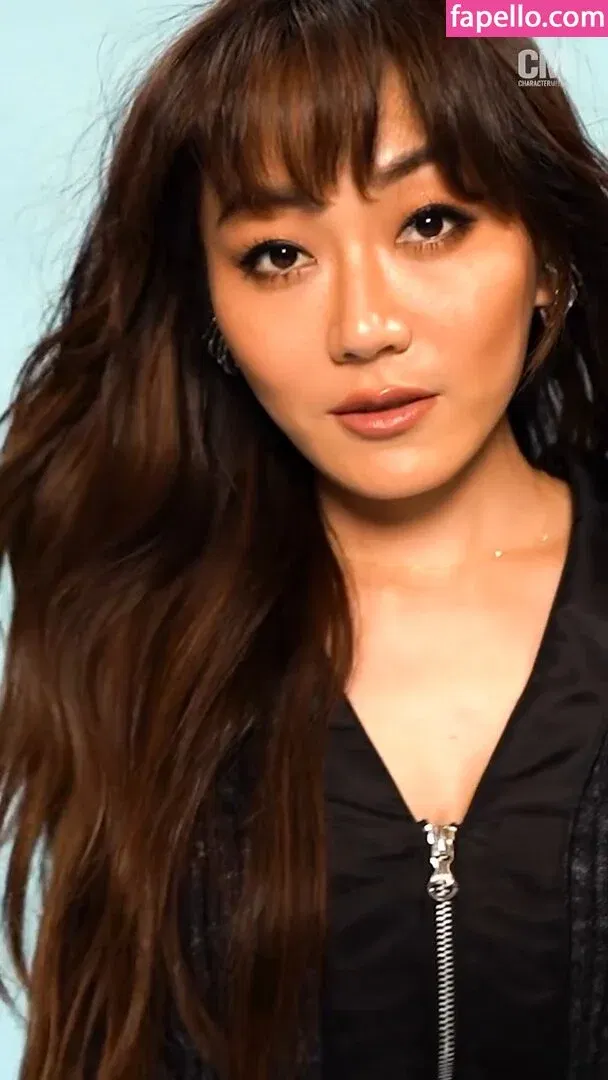 Karen Fukuhara / Kimiko / karenfukuhara Onlyfans Photo Gallery 