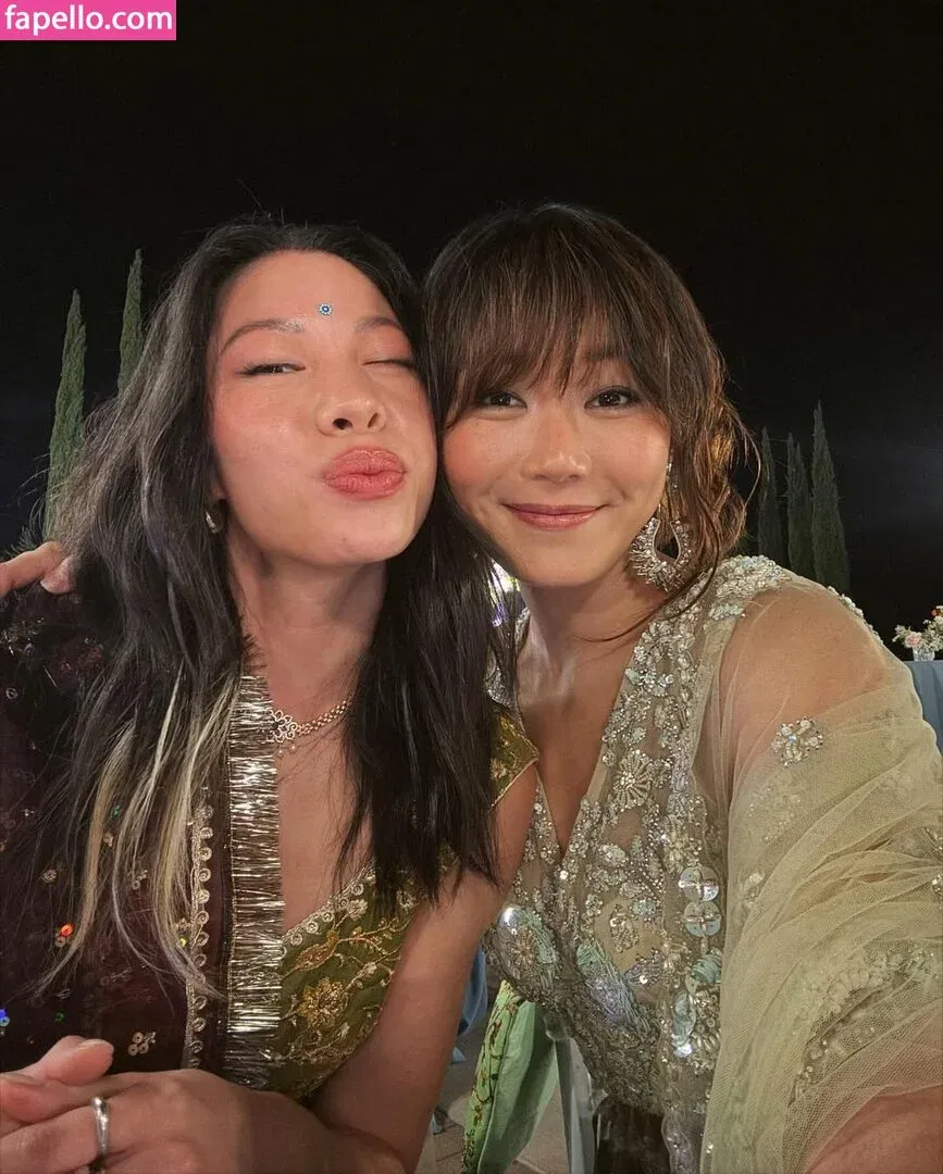 Karen Fukuhara / Kimiko / karenfukuhara Onlyfans Photo Gallery 