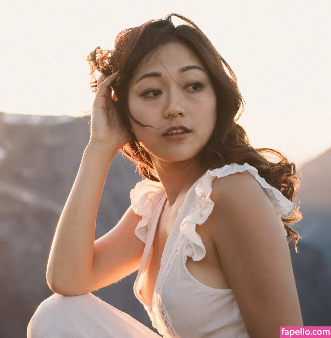 Karen Fukuhara / Kimiko / karenfukuhara Onlyfans Photo Gallery 