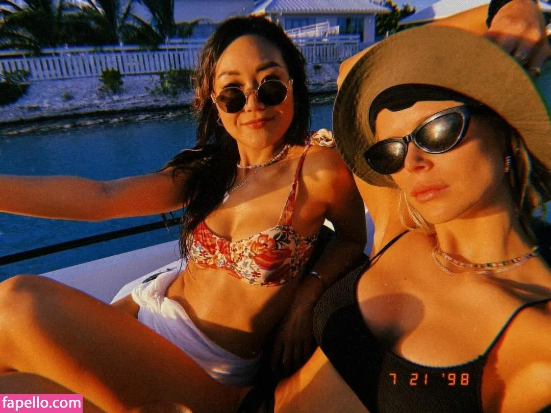 Karen Fukuhara / Kimiko / karenfukuhara Onlyfans Photo Gallery 