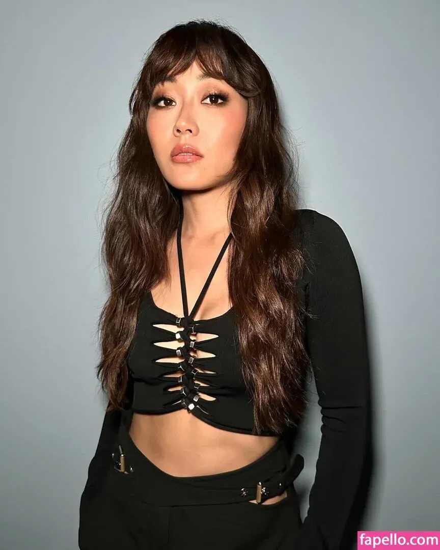 Karen Fukuhara / Kimiko / karenfukuhara Onlyfans Photo Gallery 