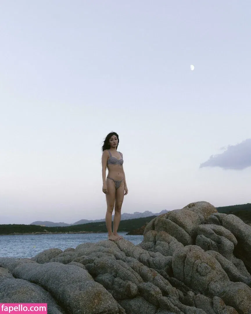 Karen Fukuhara / Kimiko / karenfukuhara Onlyfans Photo Gallery 