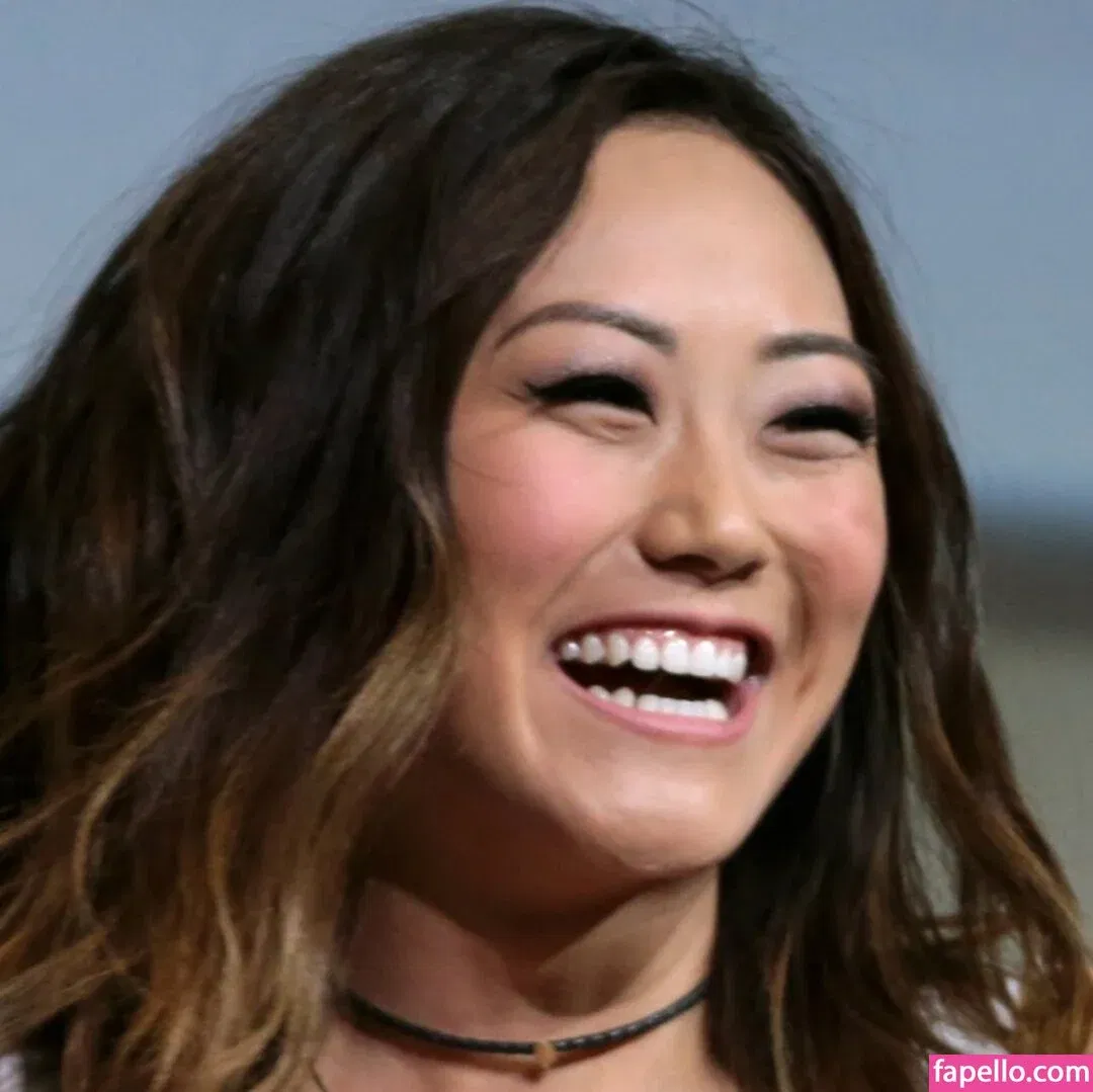 Karen Fukuhara / Kimiko / karenfukuhara Onlyfans Photo Gallery 