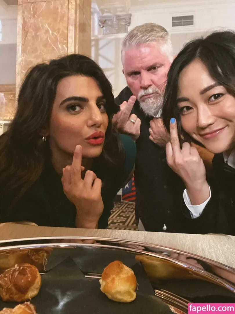 Karen Fukuhara / Kimiko / karenfukuhara Onlyfans Photo Gallery 