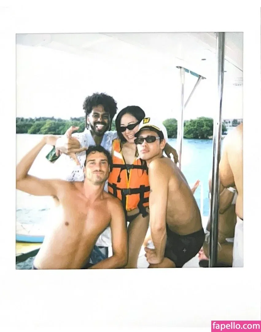 Karen Fukuhara / Kimiko / karenfukuhara Onlyfans Photo Gallery 