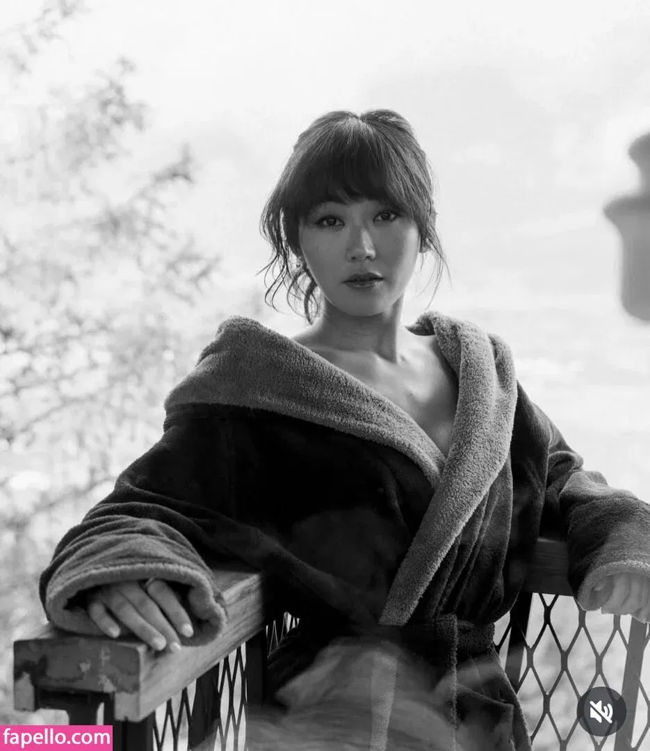 Karen Fukuhara / Kimiko / karenfukuhara Onlyfans Photo Gallery 