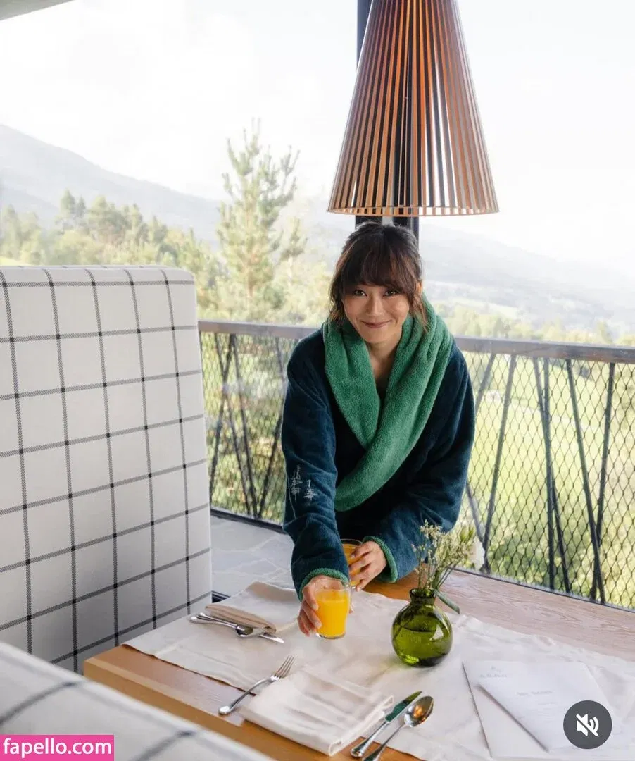 Karen Fukuhara / Kimiko / karenfukuhara Onlyfans Photo Gallery 