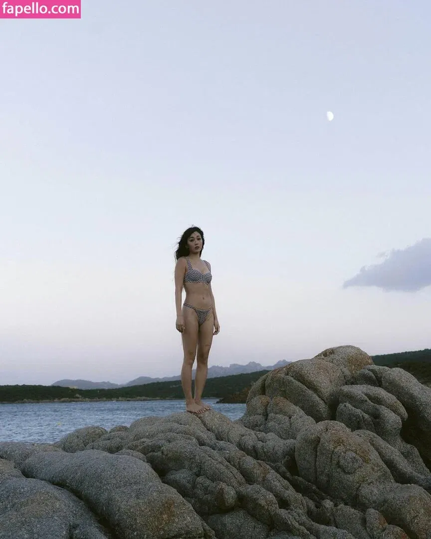 Karen Fukuhara / Kimiko / karenfukuhara Onlyfans Photo Gallery 