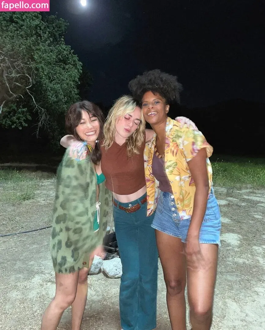 Karen Fukuhara / Kimiko / karenfukuhara Onlyfans Photo Gallery 