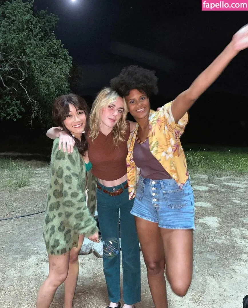 Karen Fukuhara / Kimiko / karenfukuhara Onlyfans Photo Gallery 