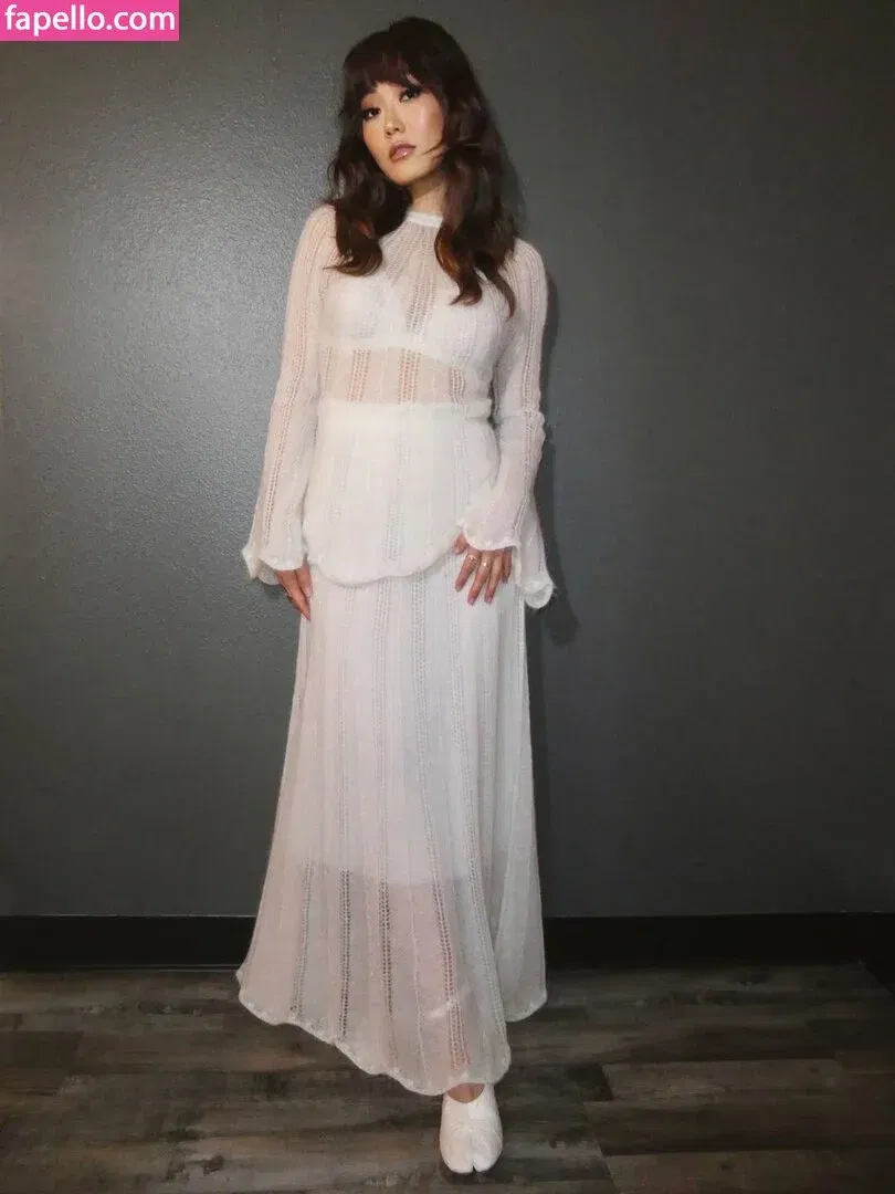 Karen Fukuhara / Kimiko / karenfukuhara Onlyfans Photo Gallery 