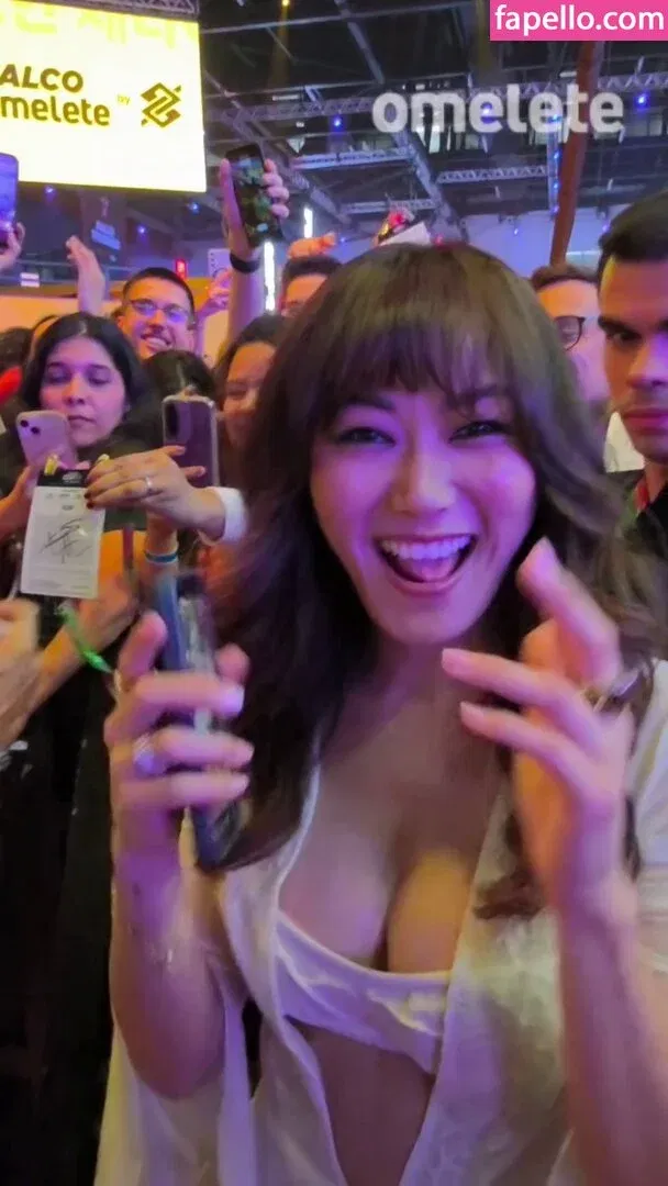 Karen Fukuhara / Kimiko / karenfukuhara Onlyfans Photo Gallery 