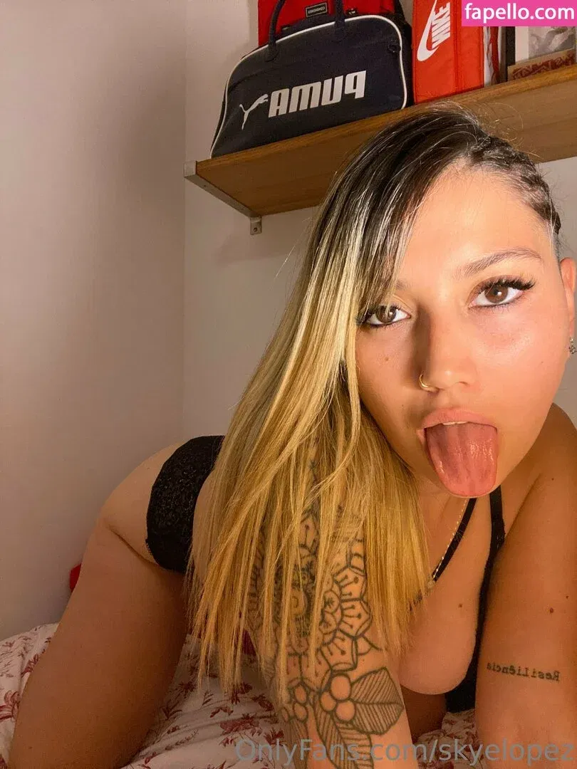Skyelopez / itz_skyee / skyelopezx Onlyfans Photo Gallery 