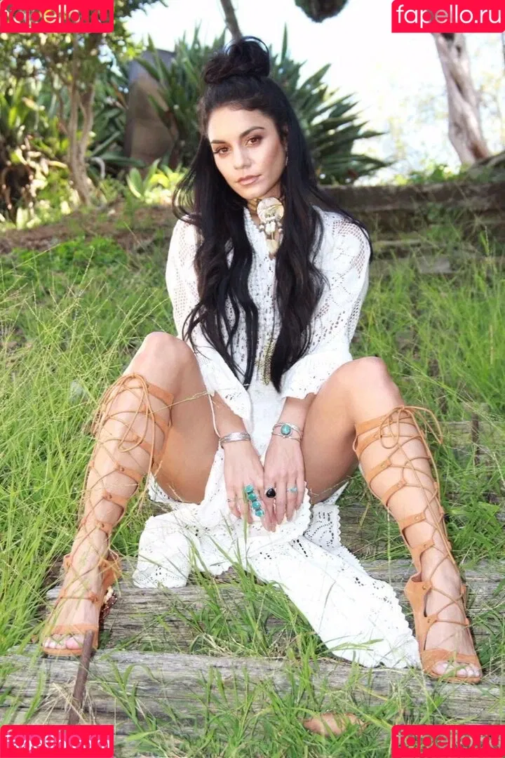 Vanessa Hudgens / VanessaHudgens Onlyfans Photo Gallery 