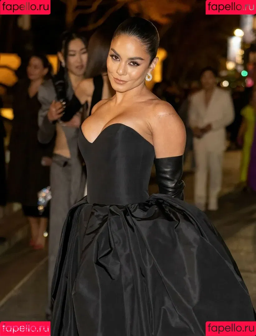Vanessa Hudgens / VanessaHudgens Onlyfans Photo Gallery 