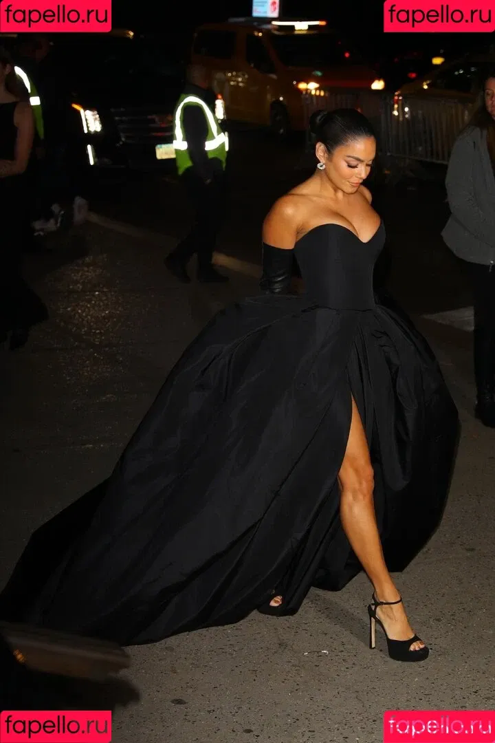 Vanessa Hudgens / VanessaHudgens Onlyfans Photo Gallery 