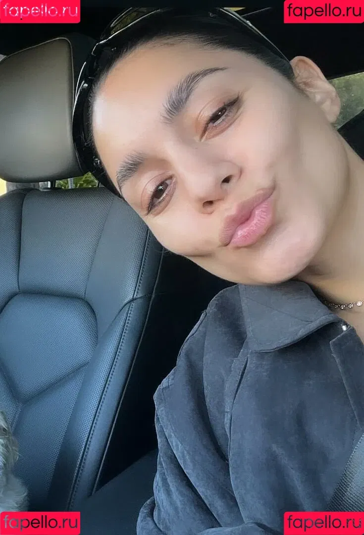 Vanessa Hudgens / VanessaHudgens Onlyfans Photo Gallery 