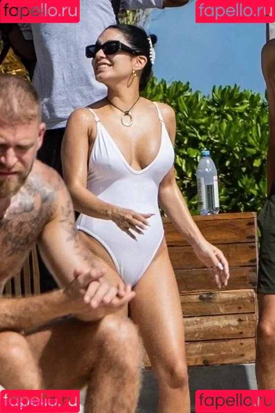 Vanessa Hudgens / VanessaHudgens Onlyfans Photo Gallery 