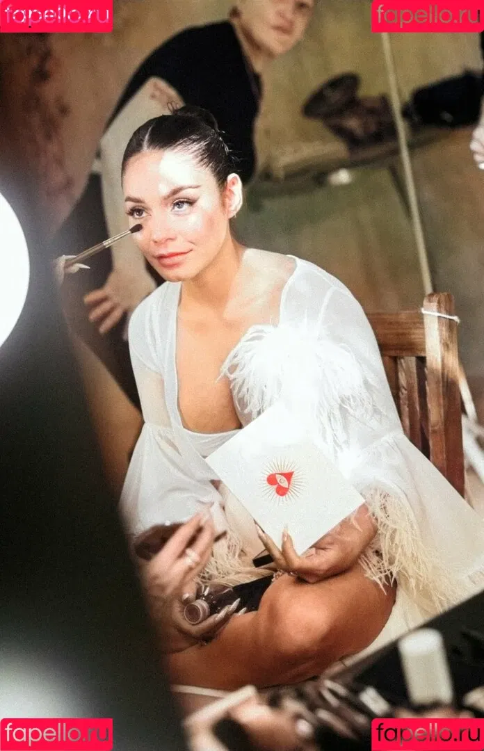 Vanessa Hudgens / VanessaHudgens Onlyfans Photo Gallery 