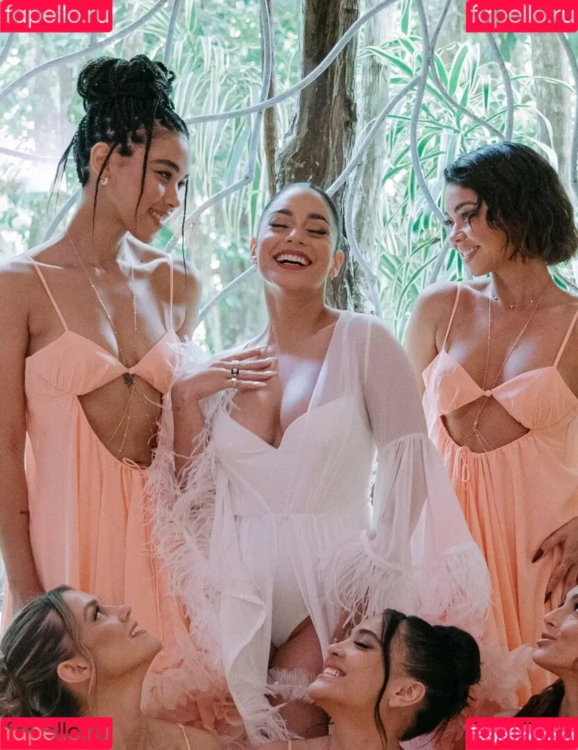 Vanessa Hudgens / VanessaHudgens Onlyfans Photo Gallery 