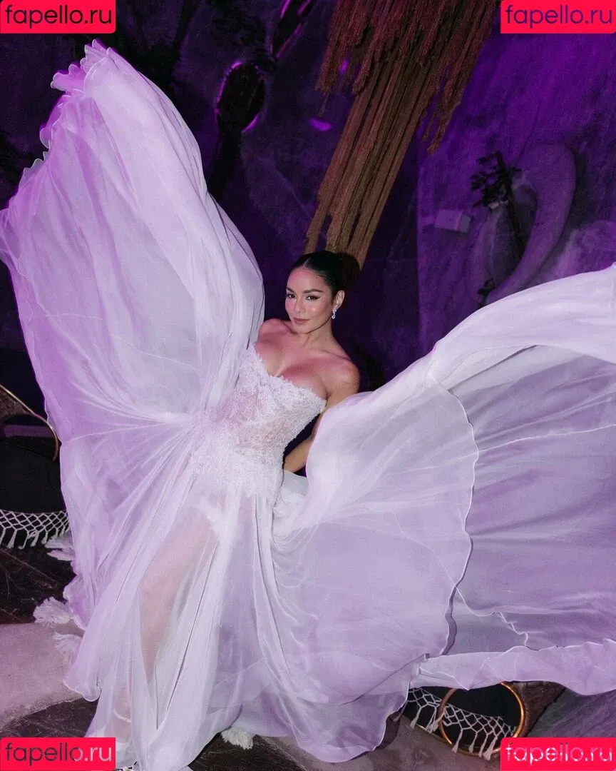 Vanessa Hudgens / VanessaHudgens Onlyfans Photo Gallery 
