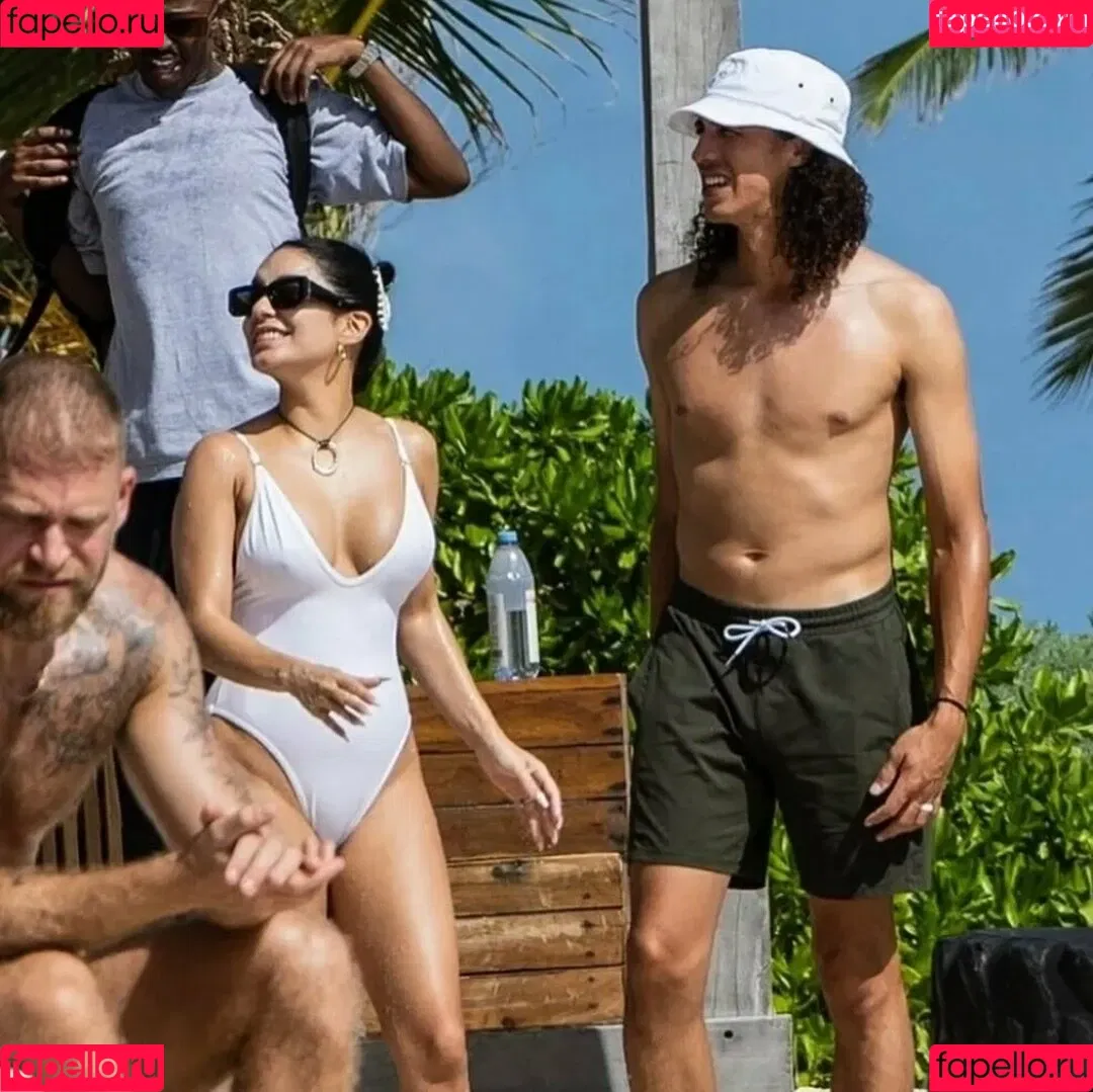 Vanessa Hudgens / VanessaHudgens Onlyfans Photo Gallery 