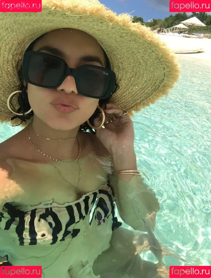 Vanessa Hudgens / VanessaHudgens Onlyfans Photo Gallery 