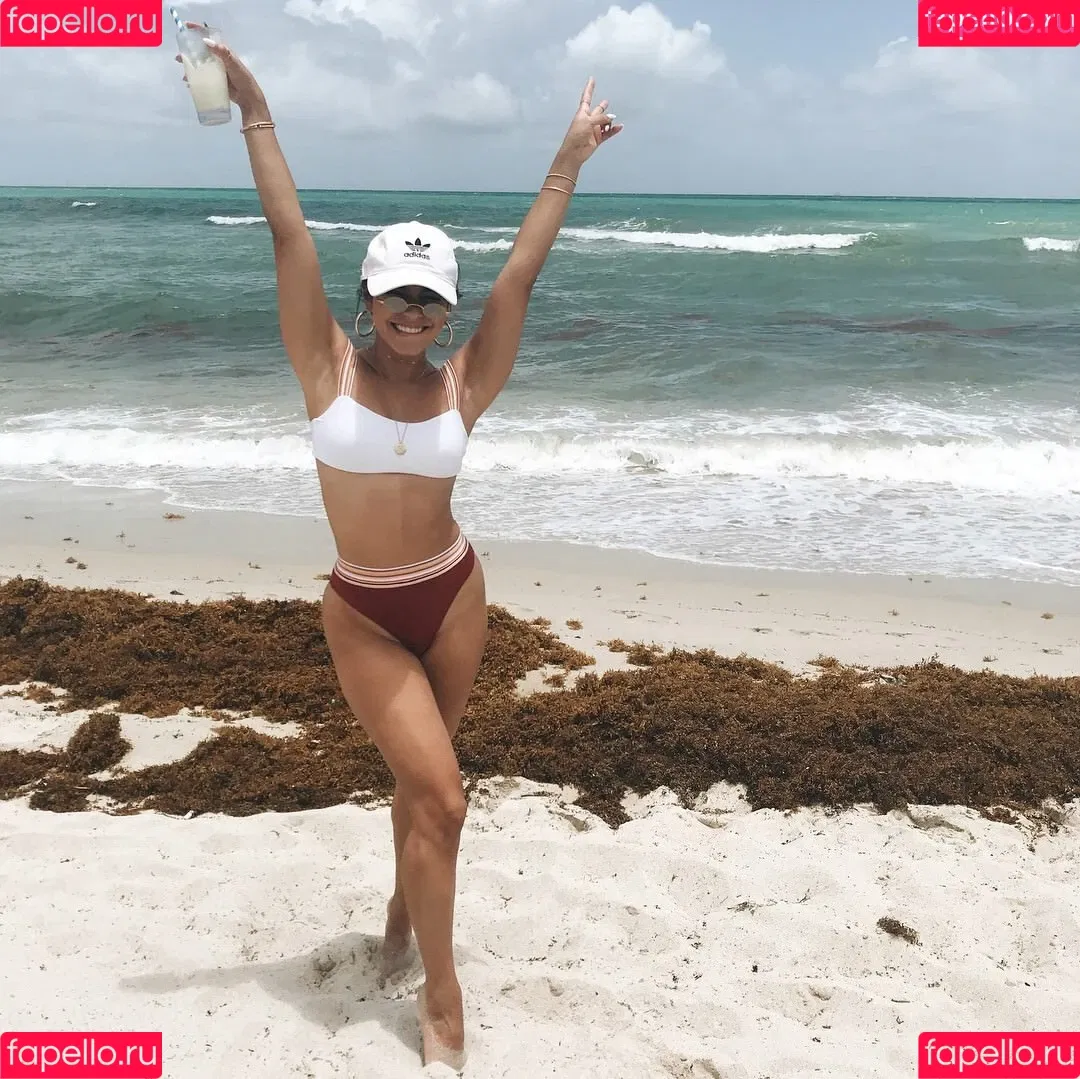 Vanessa Hudgens / VanessaHudgens Onlyfans Photo Gallery 