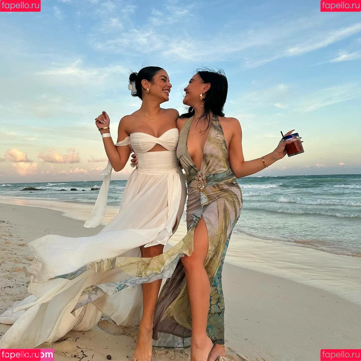 Vanessa Hudgens / VanessaHudgens Onlyfans Photo Gallery 