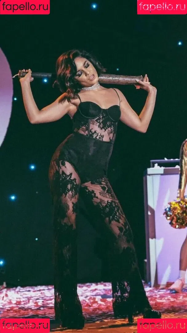Vanessa Hudgens / VanessaHudgens Onlyfans Photo Gallery 