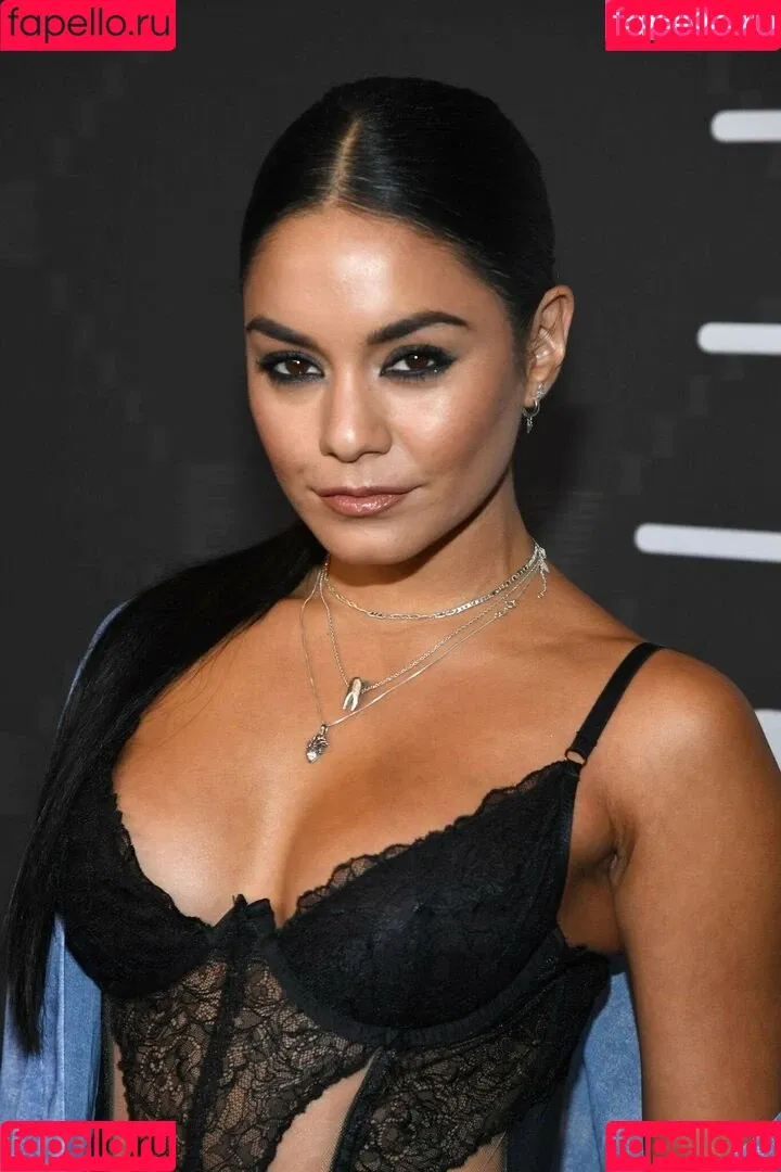 Vanessa Hudgens / VanessaHudgens Onlyfans Photo Gallery 