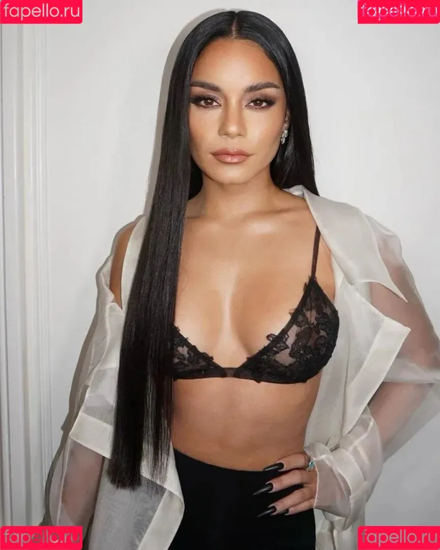 Vanessa Hudgens / VanessaHudgens Onlyfans Photo Gallery 