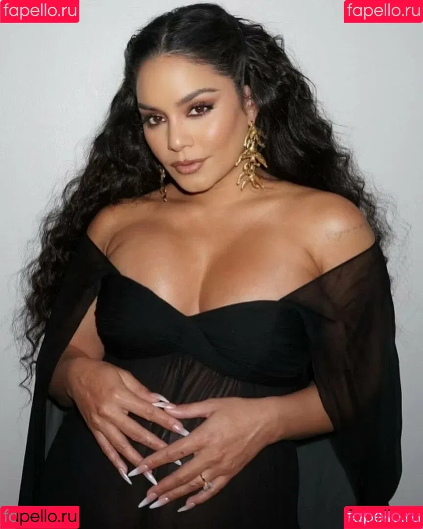 Vanessa Hudgens / VanessaHudgens Onlyfans Photo Gallery 