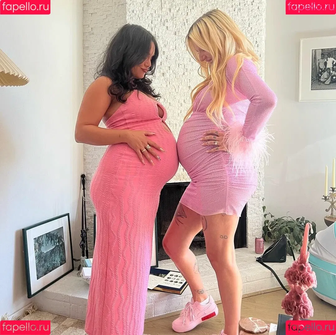 Vanessa Hudgens / VanessaHudgens Onlyfans Photo Gallery 