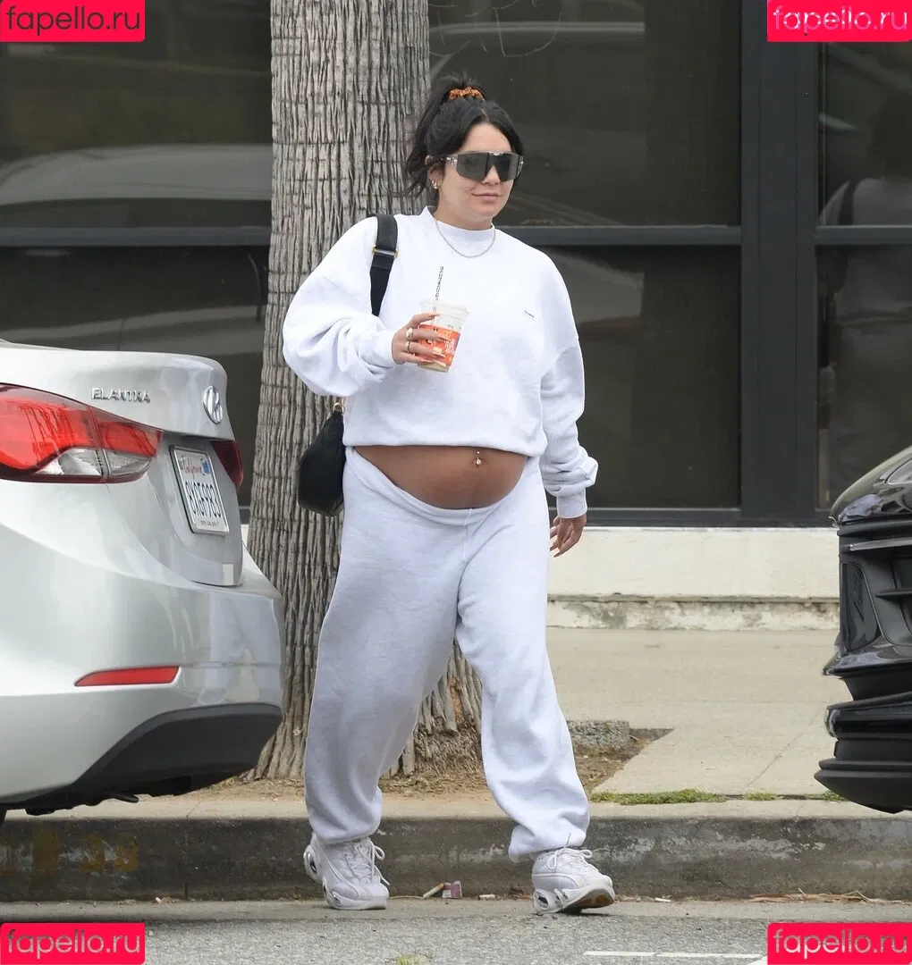 Vanessa Hudgens / VanessaHudgens Onlyfans Photo Gallery 