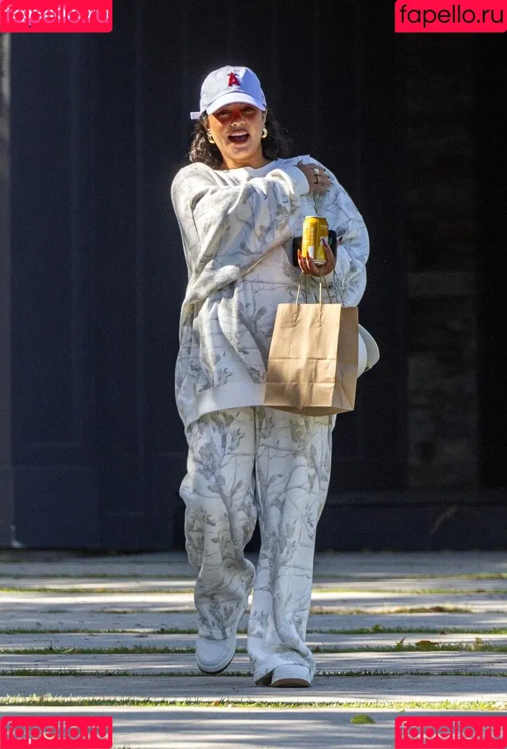 Vanessa Hudgens / VanessaHudgens Onlyfans Photo Gallery 