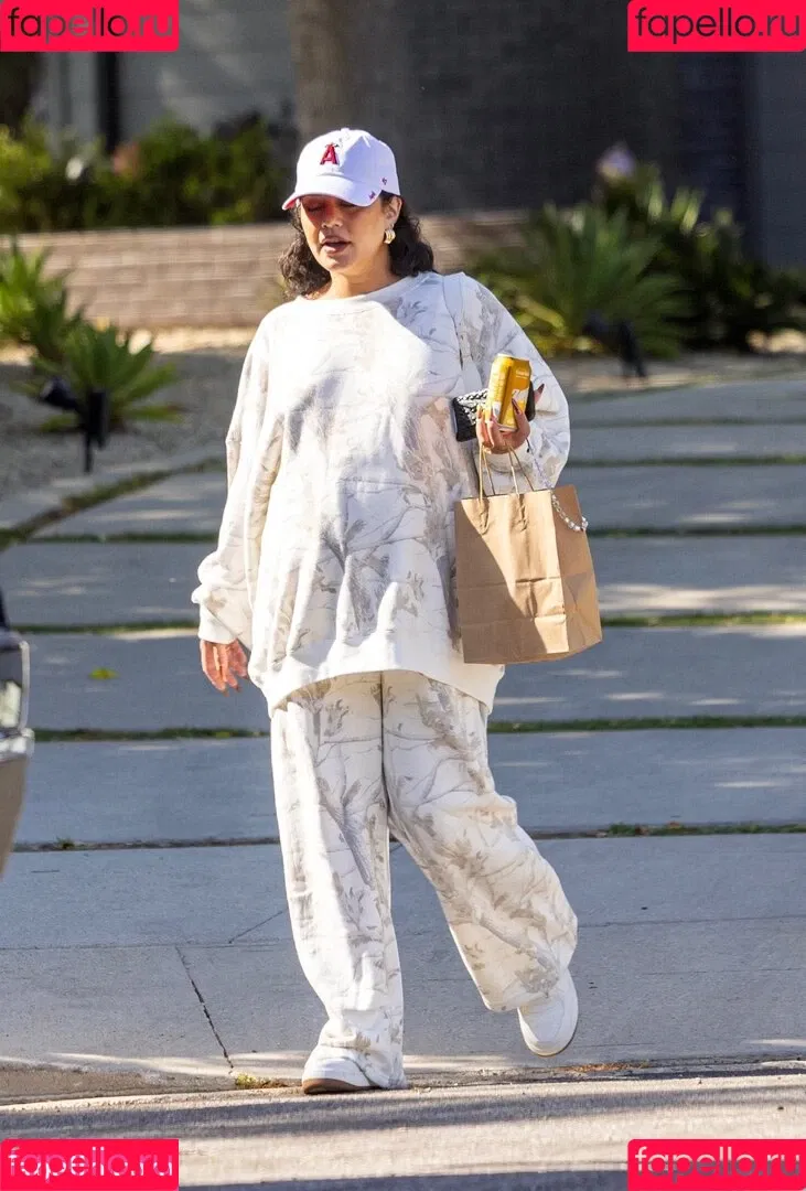 Vanessa Hudgens / VanessaHudgens Onlyfans Photo Gallery 