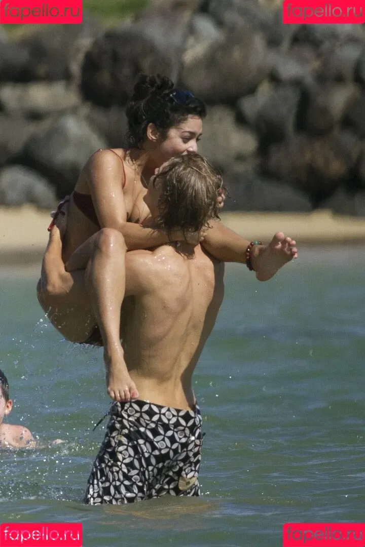Vanessa Hudgens / VanessaHudgens Onlyfans Photo Gallery 