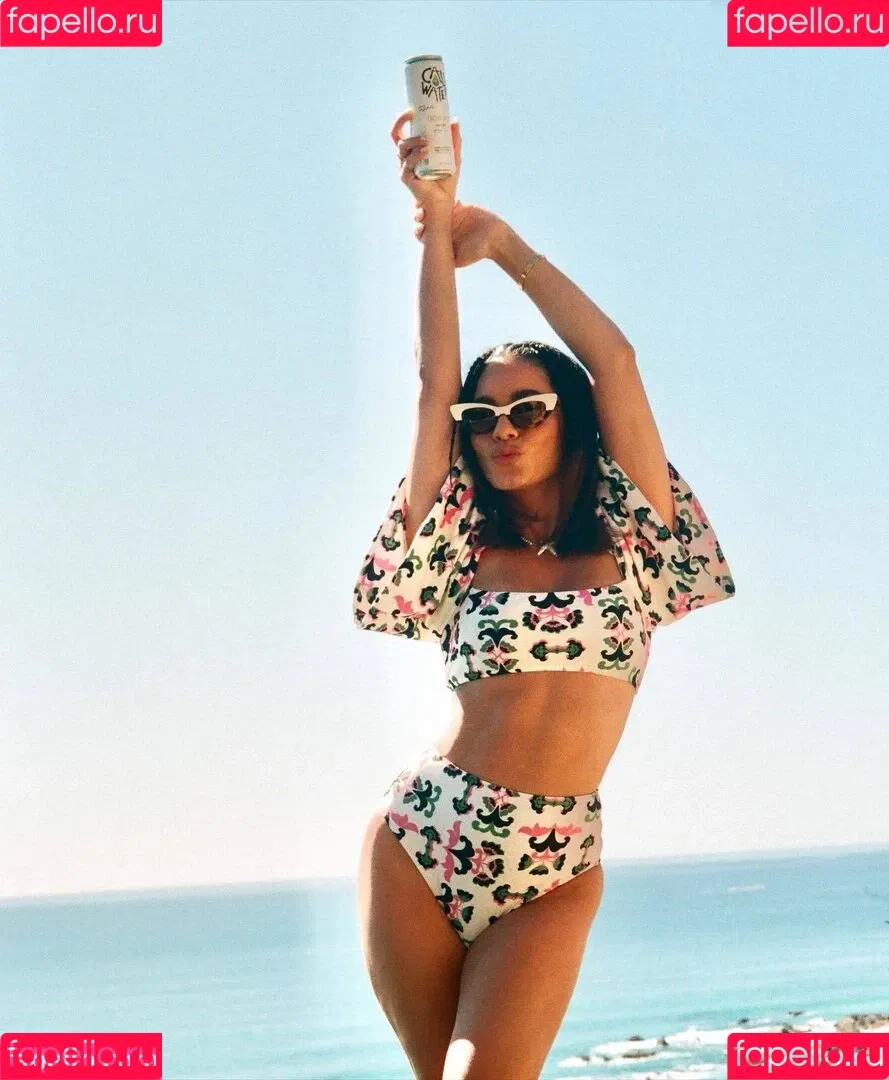 Vanessa Hudgens / VanessaHudgens Onlyfans Photo Gallery 